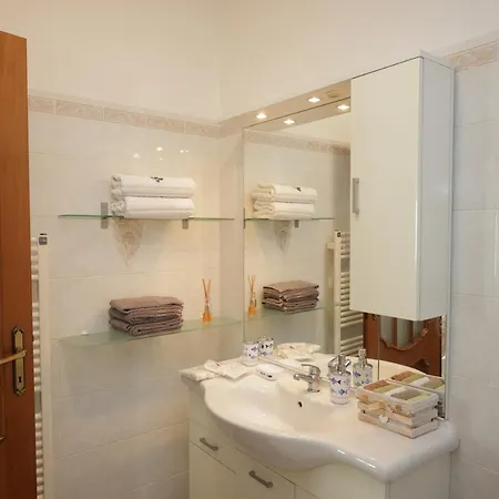 La Casa Col Portico Leivi