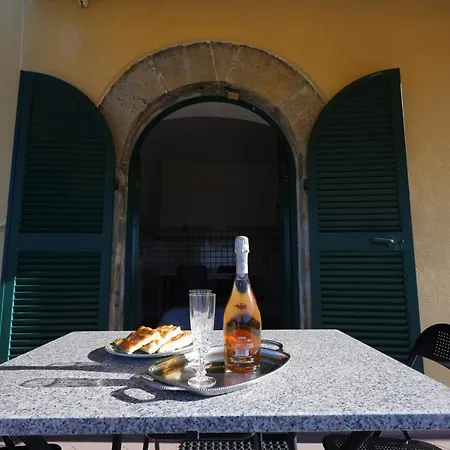 Apartment La Casa Col Portico