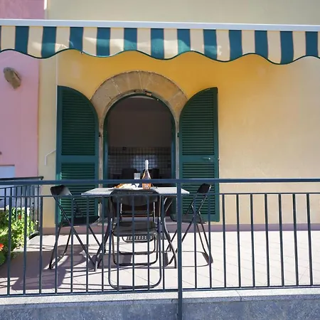 Apartment La Casa Col Portico *
