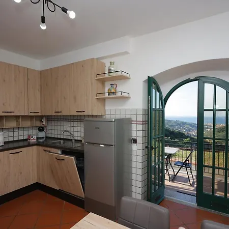 La Casa Col Portico Leivi